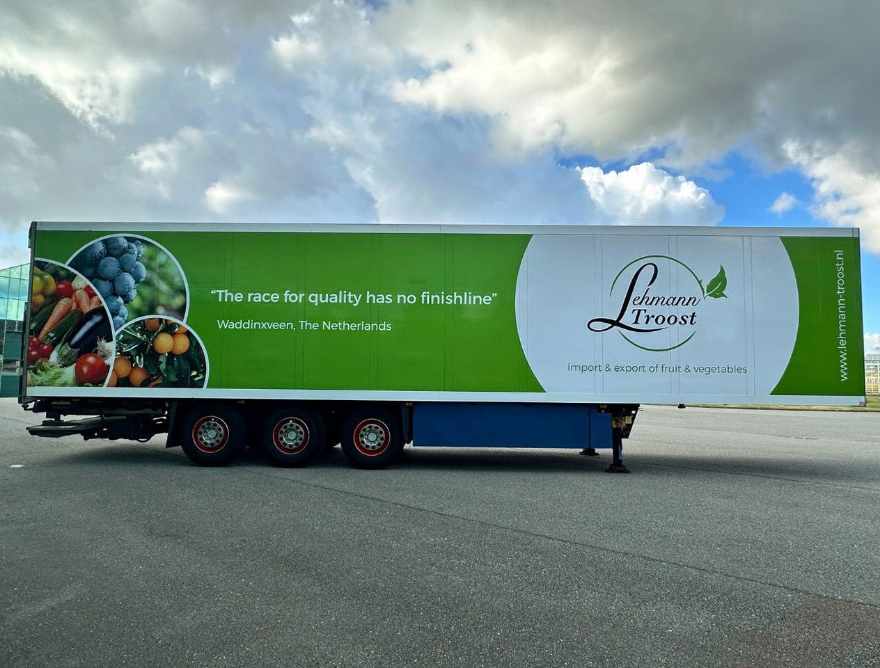 Schmitz Cargobull SKO 24 Thermo King SLX 200 Only 3645 Engine Hours 2X Lift Axle Flowerwide 270 CM High Inside Tail Lift NL-Trailer - Külmutiga poolhaagis: pilt 5 Schmitz Cargobull SKO 24 Thermo King SLX 200 Only 3645 Engine Hours 2X Lift Axle Flowerwide 270 CM High Inside Tail Lift NL-Trailer - Külmutiga poolhaagis: pilt 5