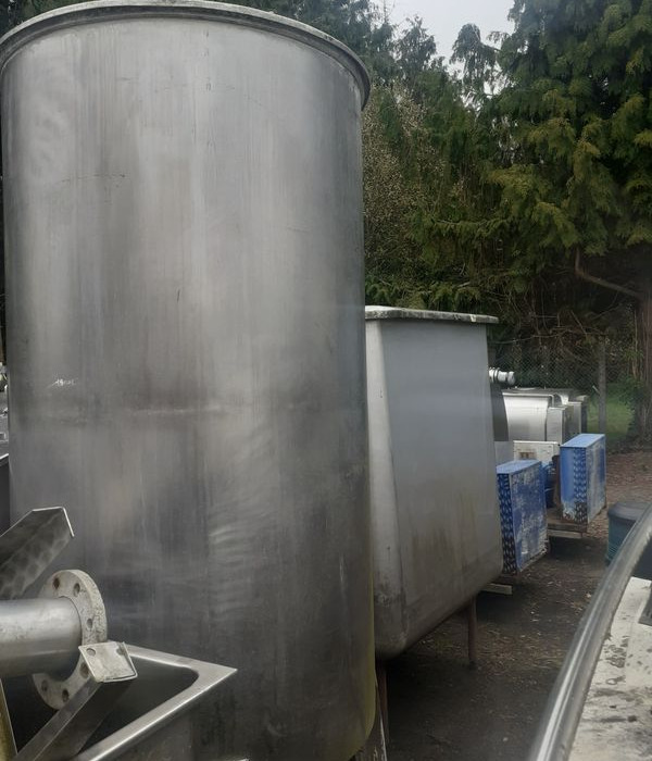 Tanks à lait inox, Bacs inox diverses dimensions,Plonges inox,armoires inox,reserves eau pluviale, - Säilitusmahuti: pilt 1 Tanks à lait inox, Bacs inox diverses dimensions,Plonges inox,armoires inox,reserves eau pluviale, - Säilitusmahuti: pilt 1