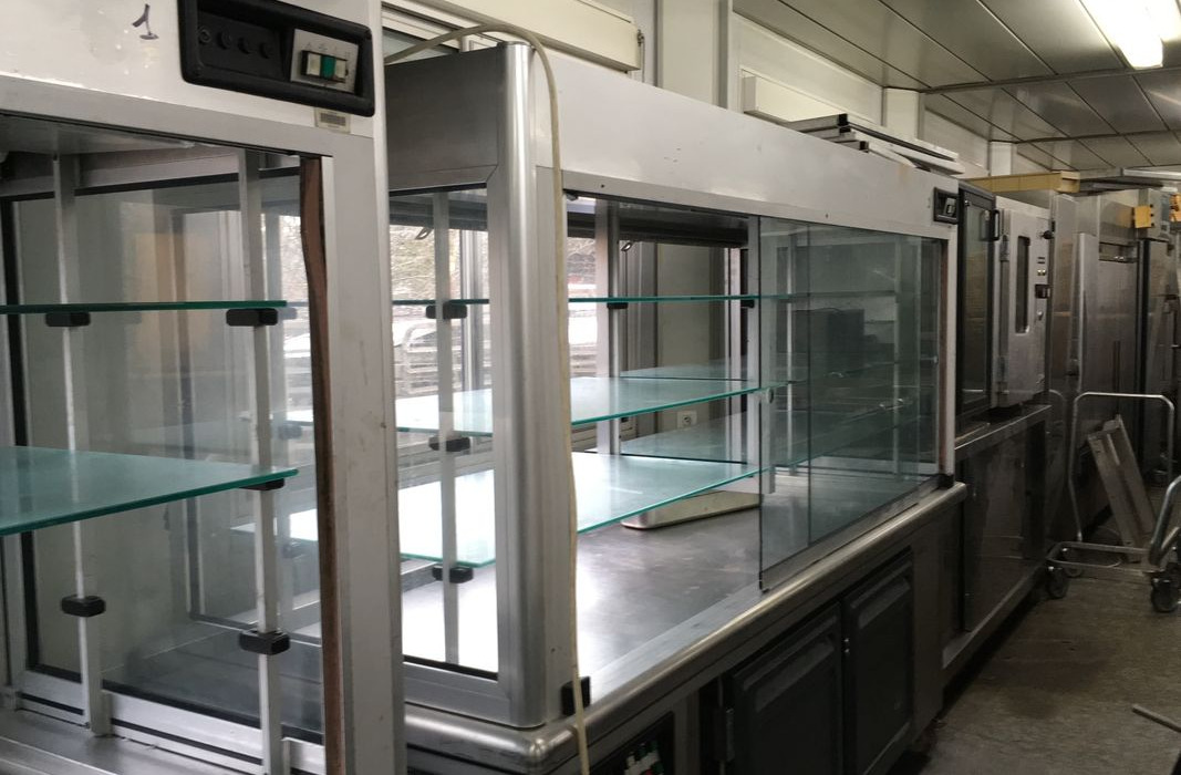 Tour refrigere Gastro ou 600x400 Armoires froides Self de presentation Table de decoupe refrigeree - Toidumasin: pilt 5 Tour refrigere Gastro ou 600x400 Armoires froides Self de presentation Table de decoupe refrigeree - Toidumasin: pilt 5