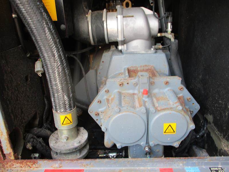 Atlas-Copco XAHS 336 CD - Õhukompressor: pilt 4 Atlas-Copco XAHS 336 CD - Õhukompressor: pilt 4