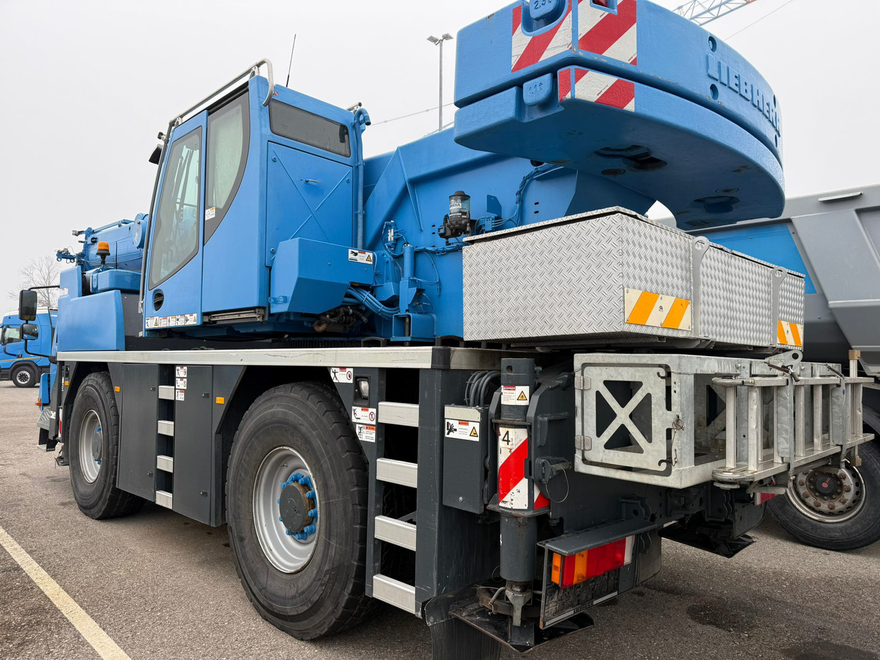 LIEBHERR LTM 1030-2.1 - Autokraana: pilt 2 LIEBHERR LTM 1030-2.1 - Autokraana: pilt 2