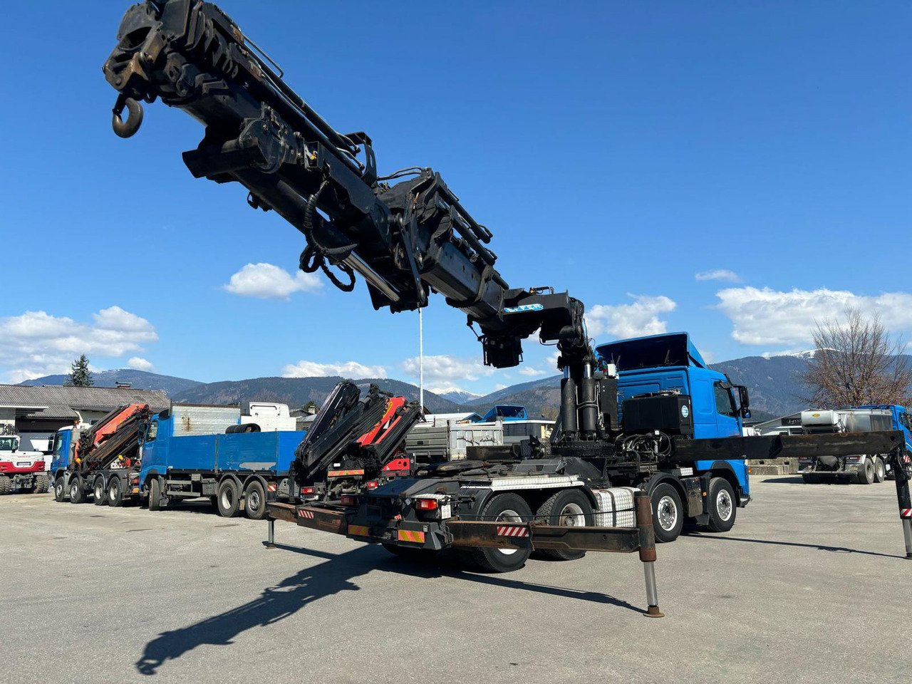 Volvo 520 FH + Effer 1550/8S - Kraana-manipulaator: pilt 4 Volvo 520 FH + Effer 1550/8S - Kraana-manipulaator: pilt 4
