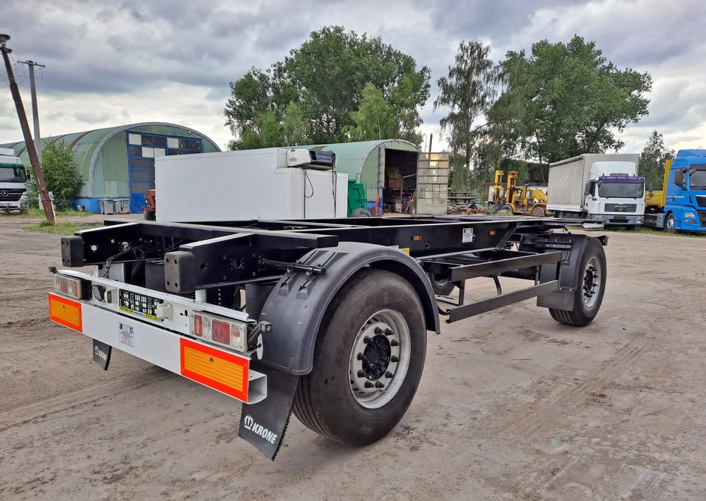 Krone BDF do mleka przyczepa do przewozu mleka - Šassii järelhaagis: pilt 2 Krone BDF do mleka przyczepa do przewozu mleka - Šassii järelhaagis: pilt 2