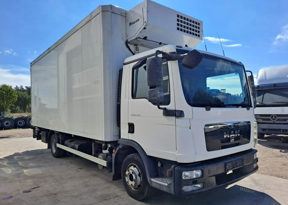 MAN TGL 12.220 Chłodnia agregat WKD-II SR - Külmutiga veoauto: pilt 3 MAN TGL 12.220 Chłodnia agregat WKD-II SR - Külmutiga veoauto: pilt 3