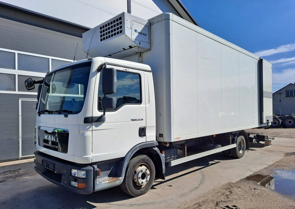 MAN TGL 12.220 Chłodnia agregat WKD-II SR - Külmutiga veoauto: pilt 2 MAN TGL 12.220 Chłodnia agregat WKD-II SR - Külmutiga veoauto: pilt 2