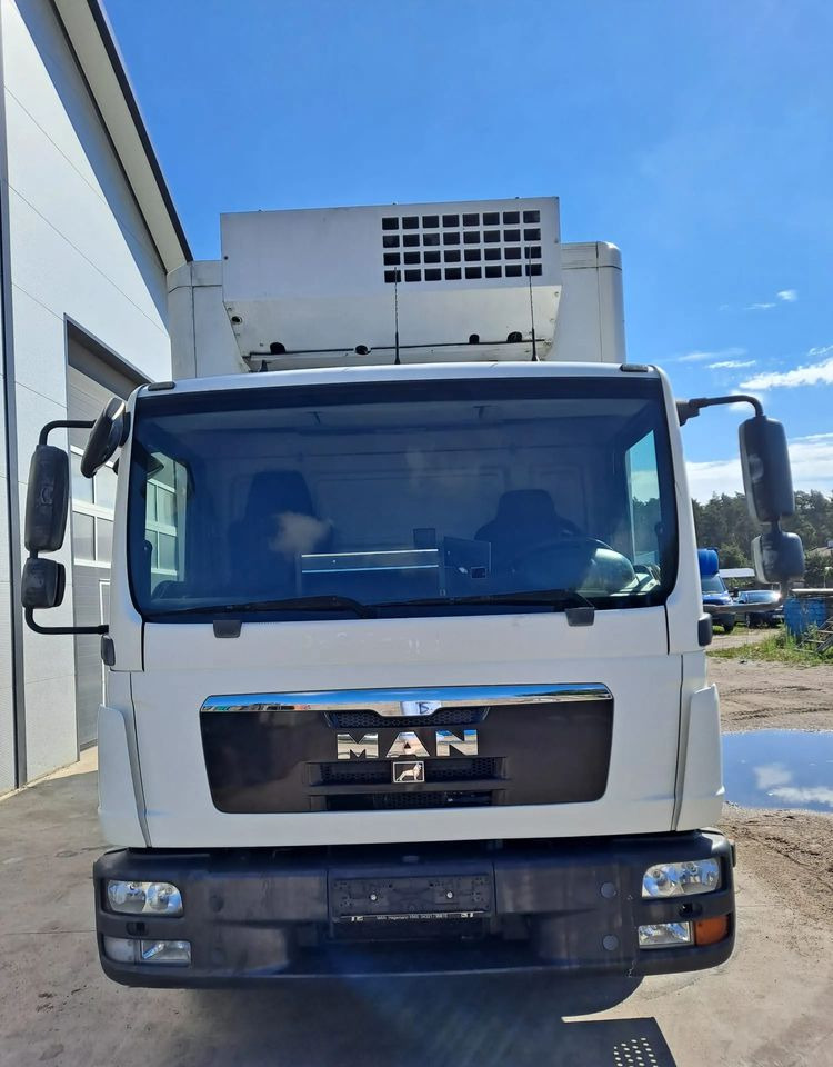 MAN TGL 12.220 Chłodnia agregat WKD-II SR - Külmutiga veoauto: pilt 4 MAN TGL 12.220 Chłodnia agregat WKD-II SR - Külmutiga veoauto: pilt 4