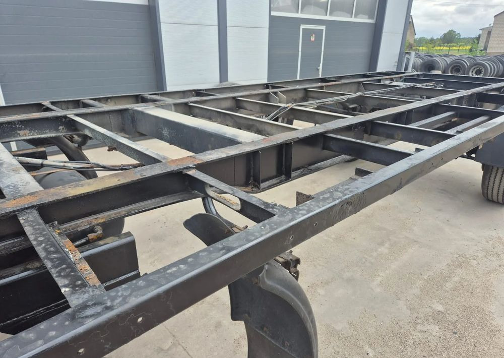 Konteinerveduk/ Tõstuk järelhaagis Schmitz Cargobull Przyczepa Krone na resorze: pilt 11