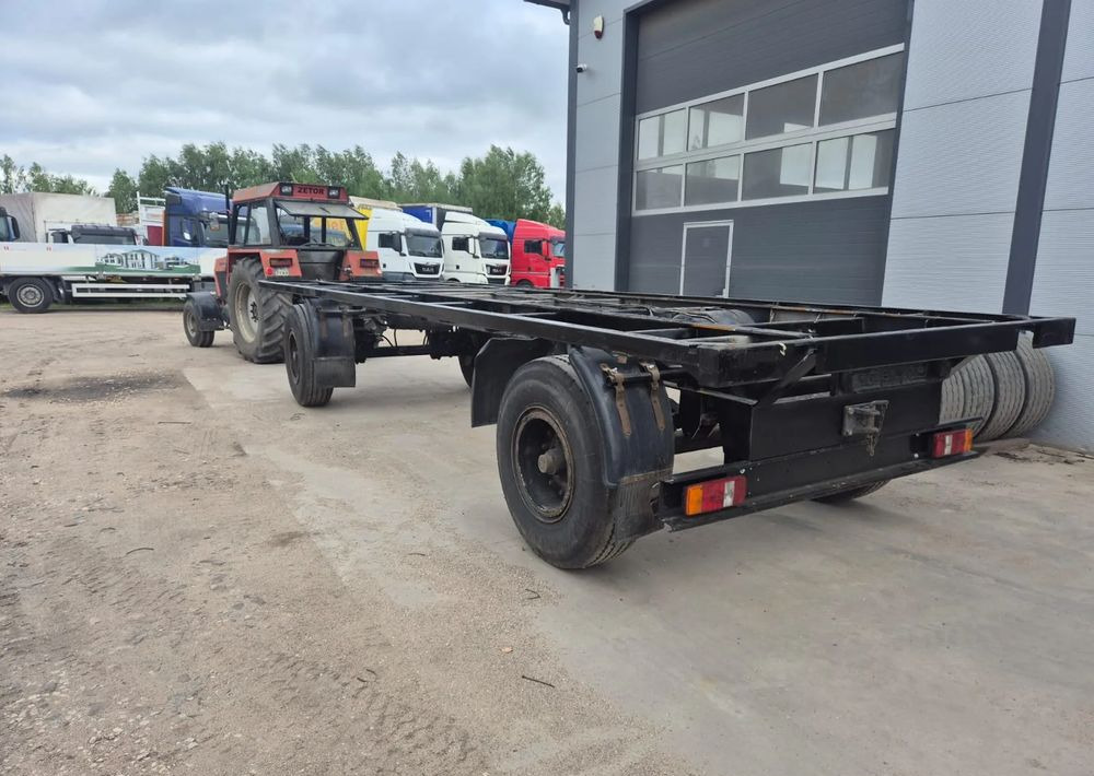Schmitz Cargobull Przyczepa Krone na resorze - Šassii järelhaagis: pilt 2 Schmitz Cargobull Przyczepa Krone na resorze - Šassii järelhaagis: pilt 2