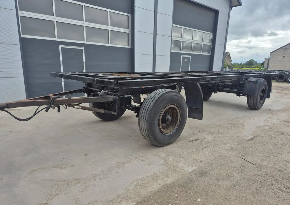 Schmitz Cargobull Przyczepa Krone na resorze - Šassii järelhaagis: pilt 1 Schmitz Cargobull Przyczepa Krone na resorze - Šassii järelhaagis: pilt 1