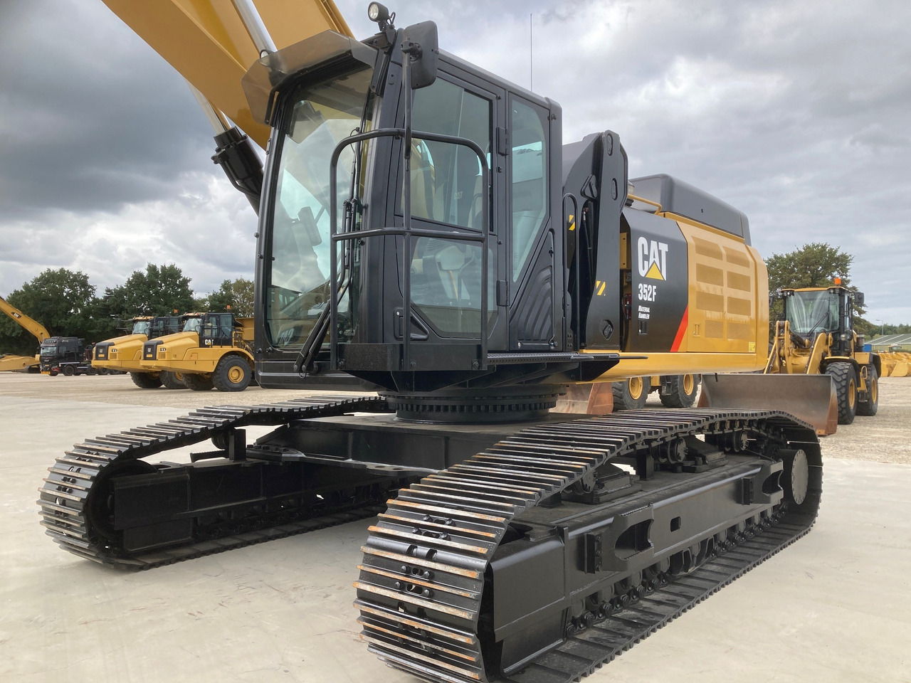 CATERPILLAR 352F Material Handler - Jäätme-/ Tööstuslik käitleja: pilt 2 CATERPILLAR 352F Material Handler - Jäätme-/ Tööstuslik käitleja: pilt 2