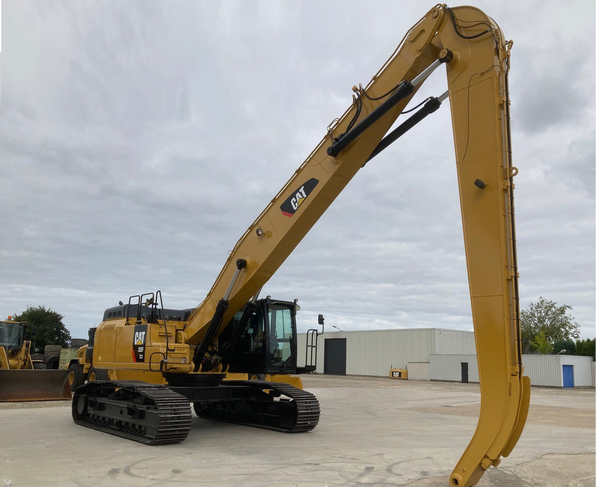 CATERPILLAR 352F Material Handler - Jäätme-/ Tööstuslik käitleja: pilt 4 CATERPILLAR 352F Material Handler - Jäätme-/ Tööstuslik käitleja: pilt 4