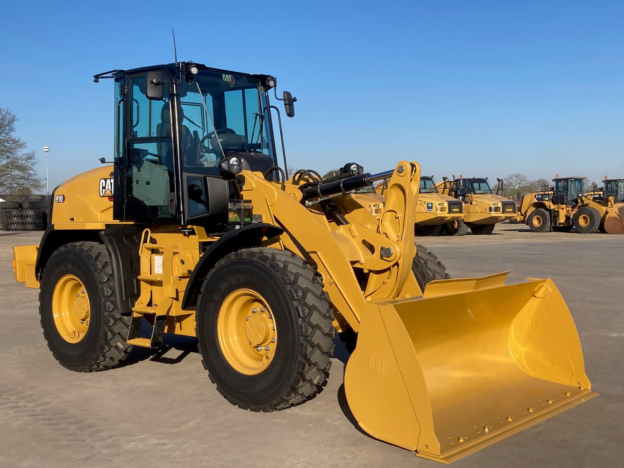 CATERPILLAR 910 - Rataslaadur: pilt 4 CATERPILLAR 910 - Rataslaadur: pilt 4