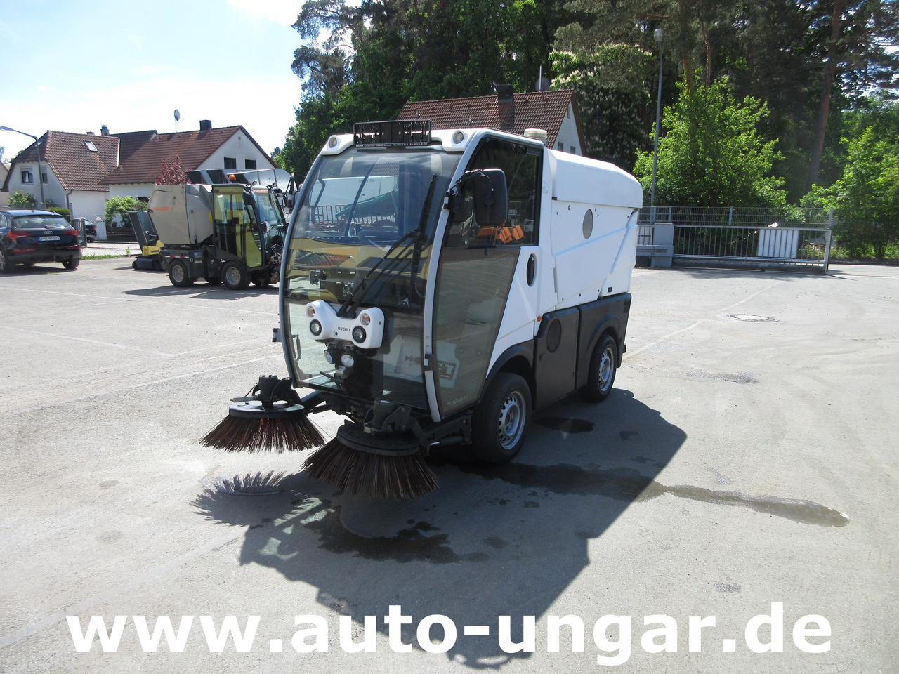 BUCHER CC 1000 Kleinkehrmaschine CityCat 4-Rad Lenkung - Tööstuslik kuivpühkimismasin: pilt 1 BUCHER CC 1000 Kleinkehrmaschine CityCat 4-Rad Lenkung - Tööstuslik kuivpühkimismasin: pilt 1