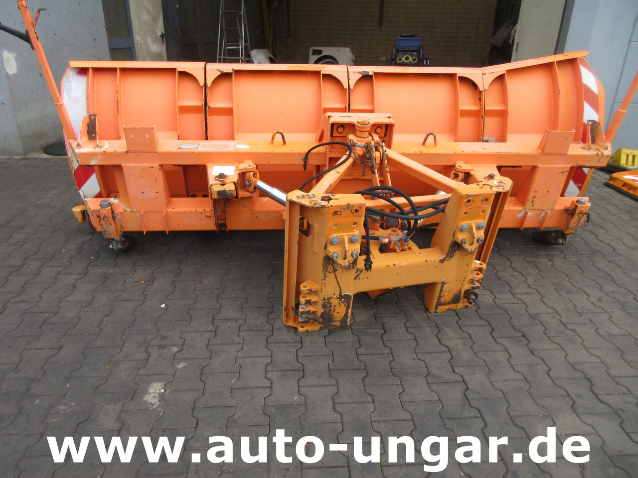 Beilhack PV30-4 Schneepflug LKW - Unimog 360cm Schneeschild Winterdienst - Lumekoristusmasina: pilt 2 Beilhack PV30-4 Schneepflug LKW - Unimog 360cm Schneeschild Winterdienst - Lumekoristusmasina: pilt 2