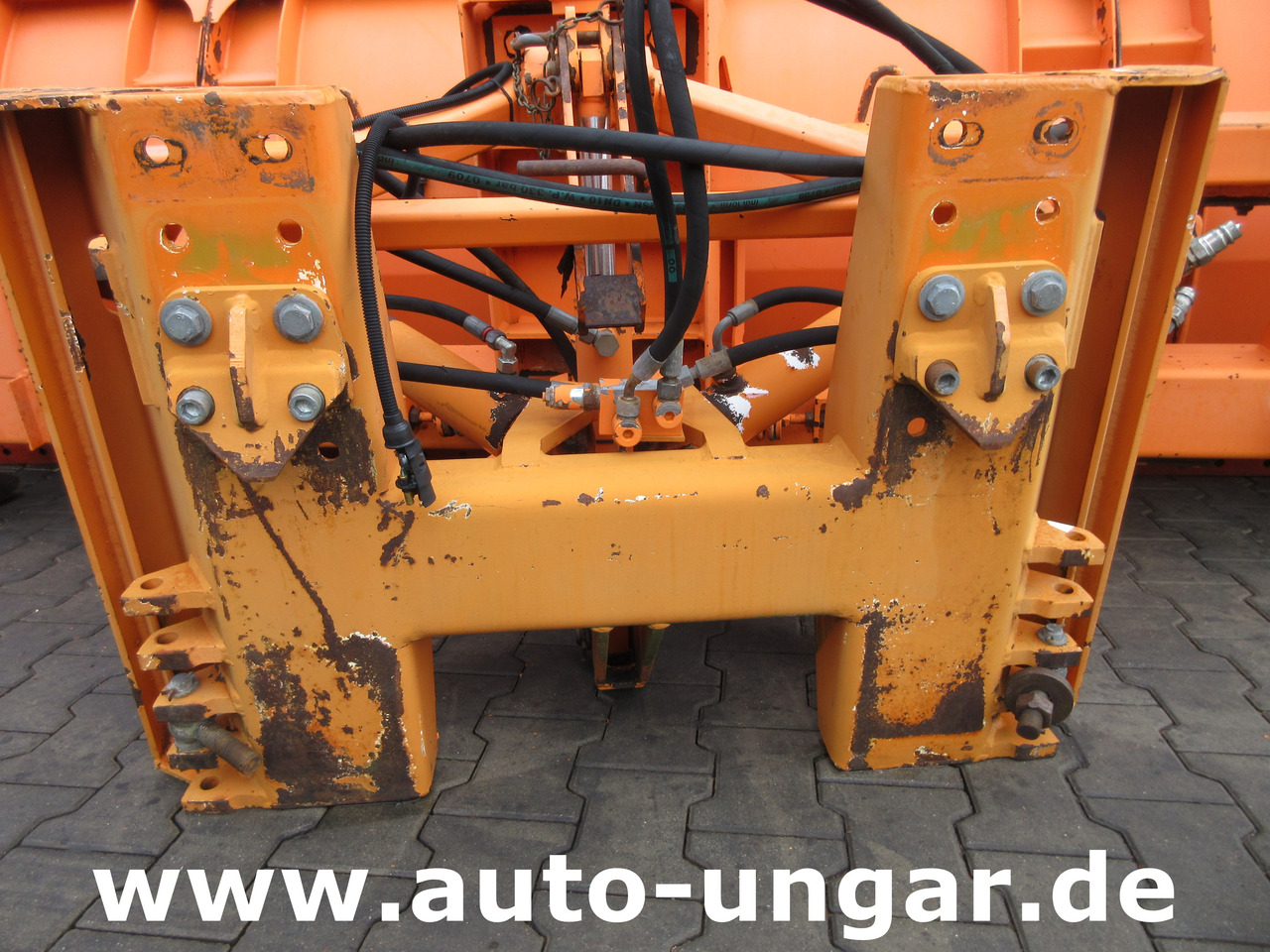 Beilhack PV30-4 Schneepflug LKW - Unimog 360cm Schneeschild Winterdienst - Lumekoristusmasina: pilt 4 Beilhack PV30-4 Schneepflug LKW - Unimog 360cm Schneeschild Winterdienst - Lumekoristusmasina: pilt 4