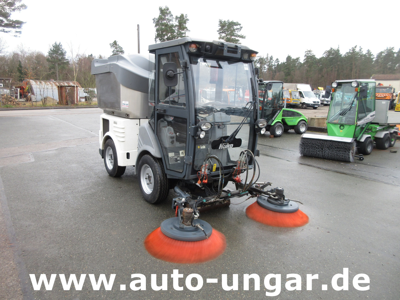 Hako Citymaster 4x4 CM1250 Knicklenkung Kehrmaschine streetsweper Kommunalfahrzeug - Tänavapühkimismasin: pilt 1 Hako Citymaster 4x4 CM1250 Knicklenkung Kehrmaschine streetsweper Kommunalfahrzeug - Tänavapühkimismasin: pilt 1