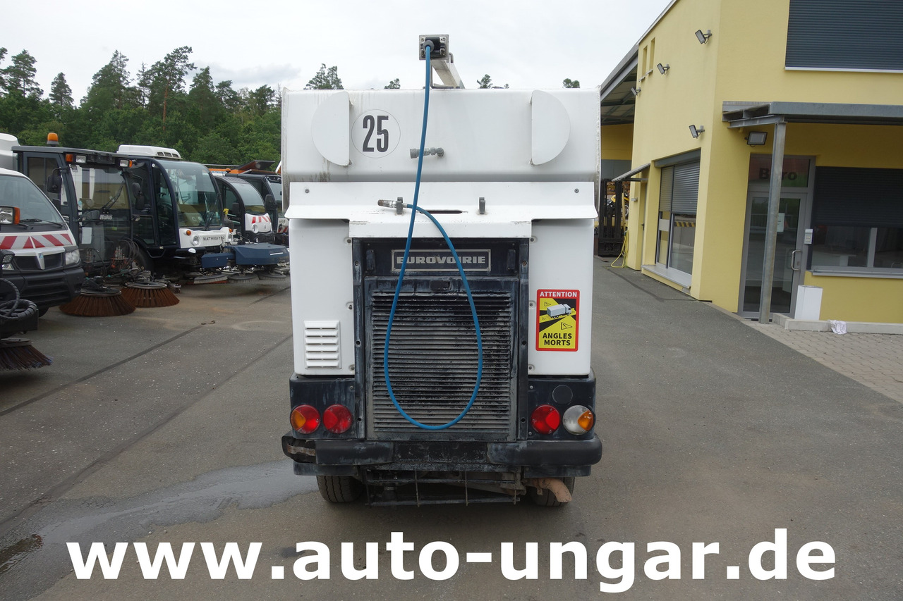 Bucher CityCat CC 2020 Bj. 2011 Schwemmfahrzeug Streetwasher Laveuse CityLav - Kommunaal-/ Erisõiduk: pilt 5 Bucher CityCat CC 2020 Bj. 2011 Schwemmfahrzeug Streetwasher Laveuse CityLav - Kommunaal-/ Erisõiduk: pilt 5