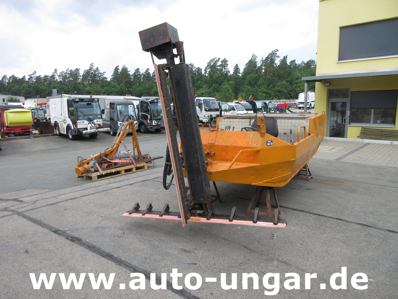 Gödde Mähboot O 420 T-Mähbalken + Seitenmäher Aquatic Weed Harvester - Kommunaal-/ Erisõiduk: pilt 1 Gödde Mähboot O 420 T-Mähbalken + Seitenmäher Aquatic Weed Harvester - Kommunaal-/ Erisõiduk: pilt 1