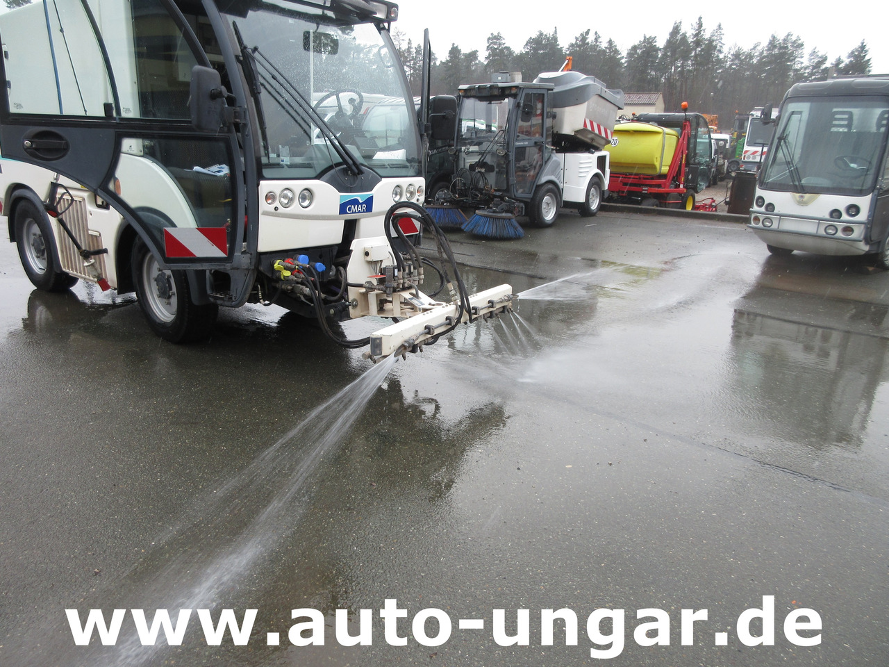 Multicar Tremo X56 4x4x4 CMAR NC300 Schwemmfahrzeug Bj. 2014 EU5 Hochdruck - Kommunaal-/ Erisõiduk: pilt 4 Multicar Tremo X56 4x4x4 CMAR NC300 Schwemmfahrzeug Bj. 2014 EU5 Hochdruck - Kommunaal-/ Erisõiduk: pilt 4