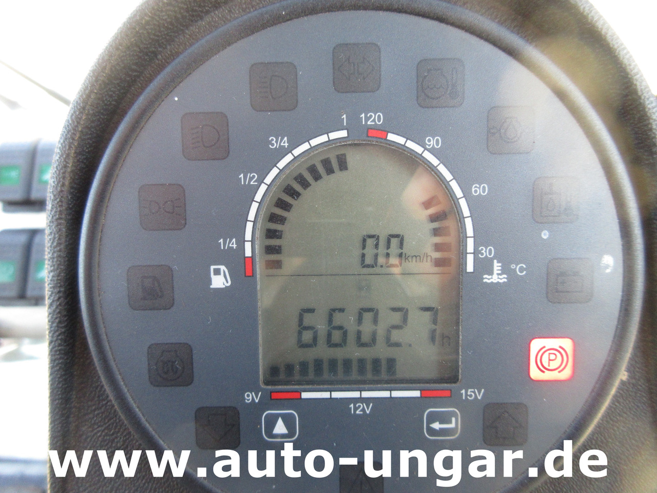 Tänavapühkimismasin NILFISK CR3500 CityRanger Schmidt Flexigo Multigo 4x4 Kehrmaschine Geräteträger: pilt 18 Tänavapühkimismasin NILFISK CR3500 CityRanger Schmidt Flexigo Multigo 4x4 Kehrmaschine Geräteträger: pilt 18