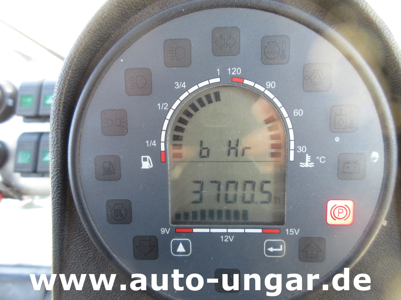 Tänavapühkimismasin NILFISK CR3500 CityRanger Schmidt Flexigo Multigo 4x4 Kehrmaschine Geräteträger: pilt 19 Tänavapühkimismasin NILFISK CR3500 CityRanger Schmidt Flexigo Multigo 4x4 Kehrmaschine Geräteträger: pilt 19