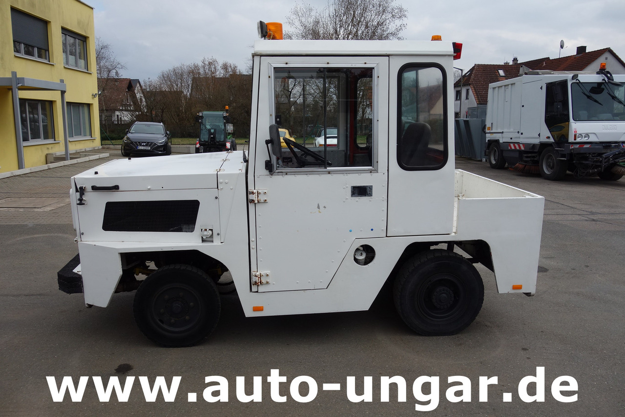 ROFAN ZD44F Jenbacher Pushback Pull - Tractor GSE Gepäckschlepper Industrieschlepper - Pagasiveok: pilt 4 ROFAN ZD44F Jenbacher Pushback Pull - Tractor GSE Gepäckschlepper Industrieschlepper - Pagasiveok: pilt 4
