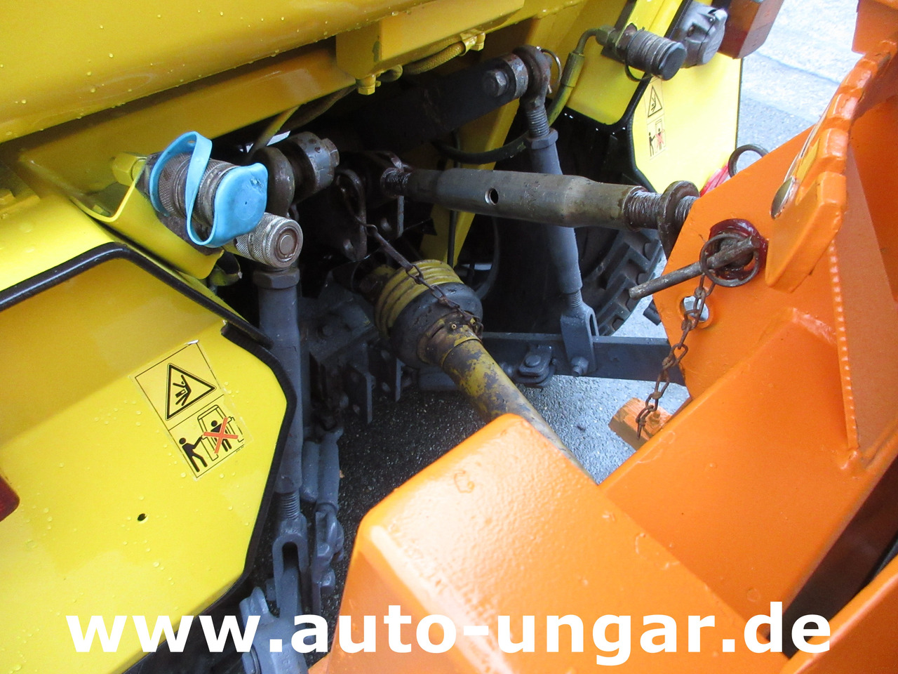 Munitsipaaltraktor Schanzlin 304 Diesel 4x4 Winterdienst Pflug & Streuer 2-Sitzer Zapfwelle: pilt 9