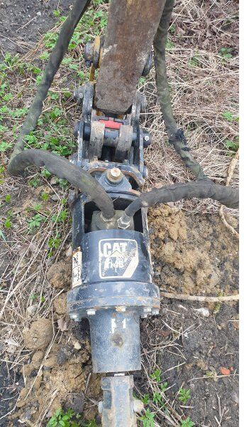 Caterpillar 305 E2 +drill - Miniekskavaator: pilt 5 Caterpillar 305 E2 +drill - Miniekskavaator: pilt 5