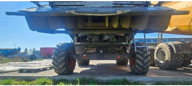 Claas Tucano 450 (839) +V 750 - Kombain: pilt 5 Claas Tucano 450 (839) +V 750 - Kombain: pilt 5