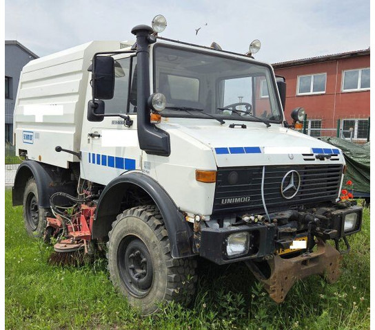 Mercedes-Benz Unimog 1400 +Schmidt SK320 - Ehitusmasinad: pilt 1 Mercedes-Benz Unimog 1400 +Schmidt SK320 - Ehitusmasinad: pilt 1