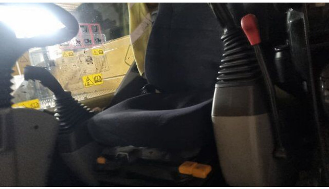 Komatsu PW 138 MR - Ratastel ekskavaator: pilt 4 Komatsu PW 138 MR - Ratastel ekskavaator: pilt 4