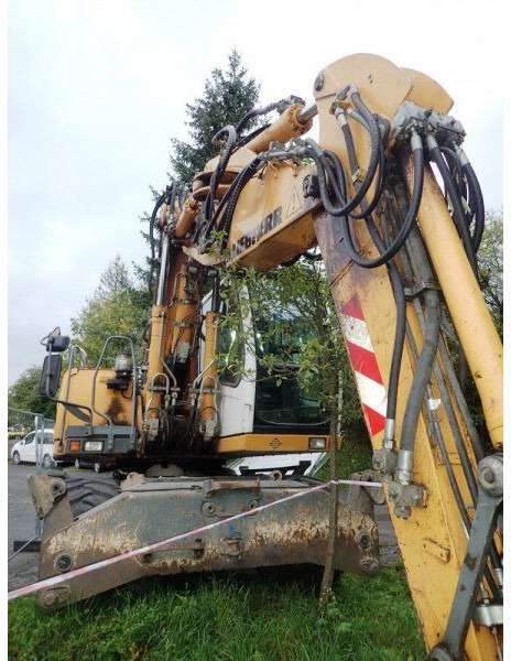 Ratastel ekskavaator Liebherr A 314: pilt 17