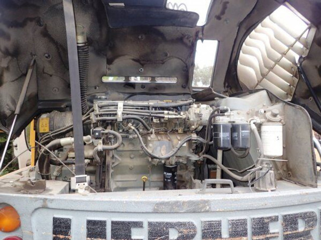 Ratastel ekskavaator Liebherr A 314: pilt 9