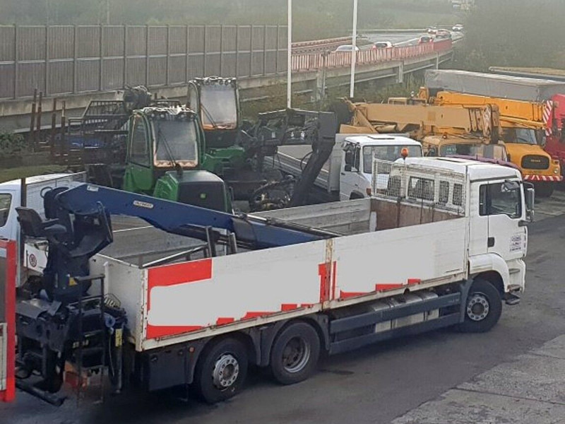 MAN 6x2 EUR4 TGA 26.430 BL crane REMOTE - Madelveok/ Platvormveok, Kraanaga veoauto: pilt 1 MAN 6x2 EUR4 TGA 26.430 BL crane REMOTE - Madelveok/ Platvormveok, Kraanaga veoauto: pilt 1