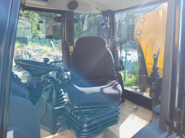 Mecalac TLB 990 - Ekskavaator-laadur: pilt 3 Mecalac TLB 990 - Ekskavaator-laadur: pilt 3