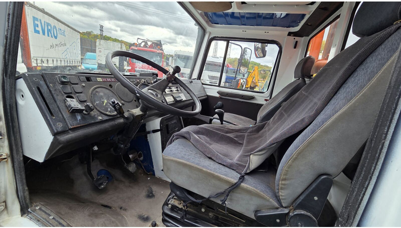 Mercedes-Benz UNIMOG 427.11 +12m! liising Mercedes-Benz UNIMOG 427.11 +12m!: pilt 13 Mercedes-Benz UNIMOG 427.11 +12m! liising Mercedes-Benz UNIMOG 427.11 +12m!: pilt 13