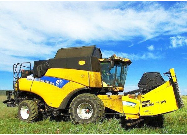 New Holland CR 980 (351) +BISO: VX 750 Crop Ranger +CX100 - Kombain: pilt 1 New Holland CR 980 (351) +BISO: VX 750 Crop Ranger +CX100 - Kombain: pilt 1