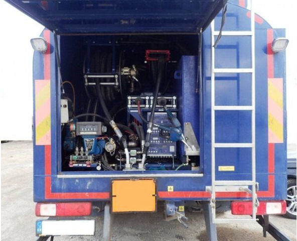Renault 19.5t +8m3 (5+3) Kobit - Tsisternauto: pilt 4 Renault 19.5t +8m3 (5+3) Kobit - Tsisternauto: pilt 4