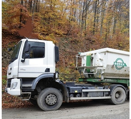 Tatra 4x4 hydr. T158 Phoenix (8P6R23) / DAF - Sadulveok: pilt 1 Tatra 4x4 hydr. T158 Phoenix (8P6R23) / DAF - Sadulveok: pilt 1