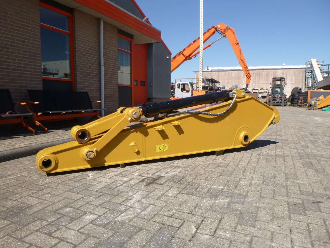 CATERPILLAR 320 GC - Poom - Ekskavaator: pilt 1 CATERPILLAR 320 GC - Poom - Ekskavaator: pilt 1