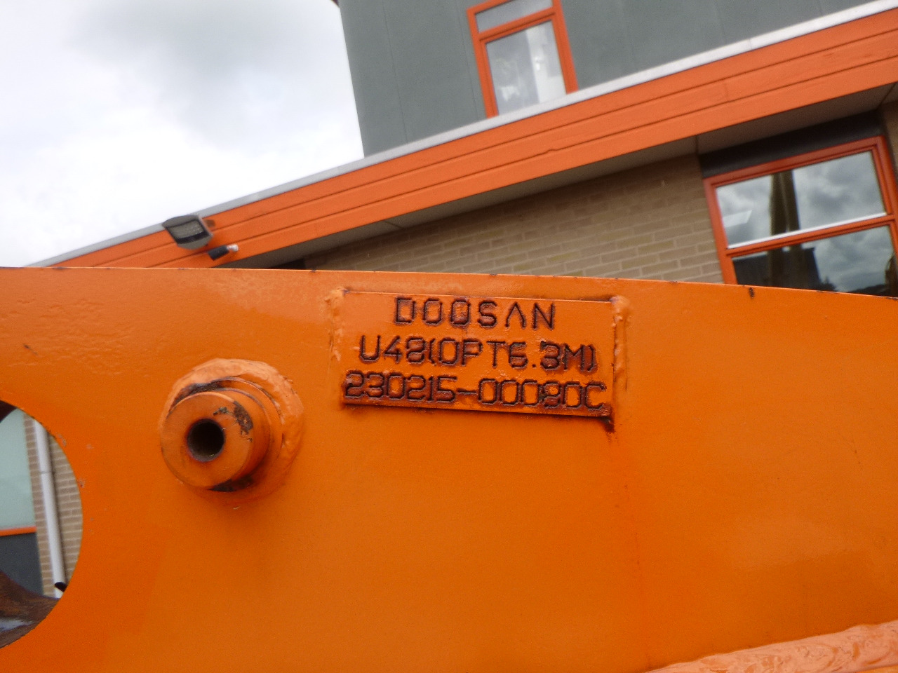 DOOSAN DX480/DX520/DX530 - Poom - Ekskavaator: pilt 5 DOOSAN DX480/DX520/DX530 - Poom - Ekskavaator: pilt 5