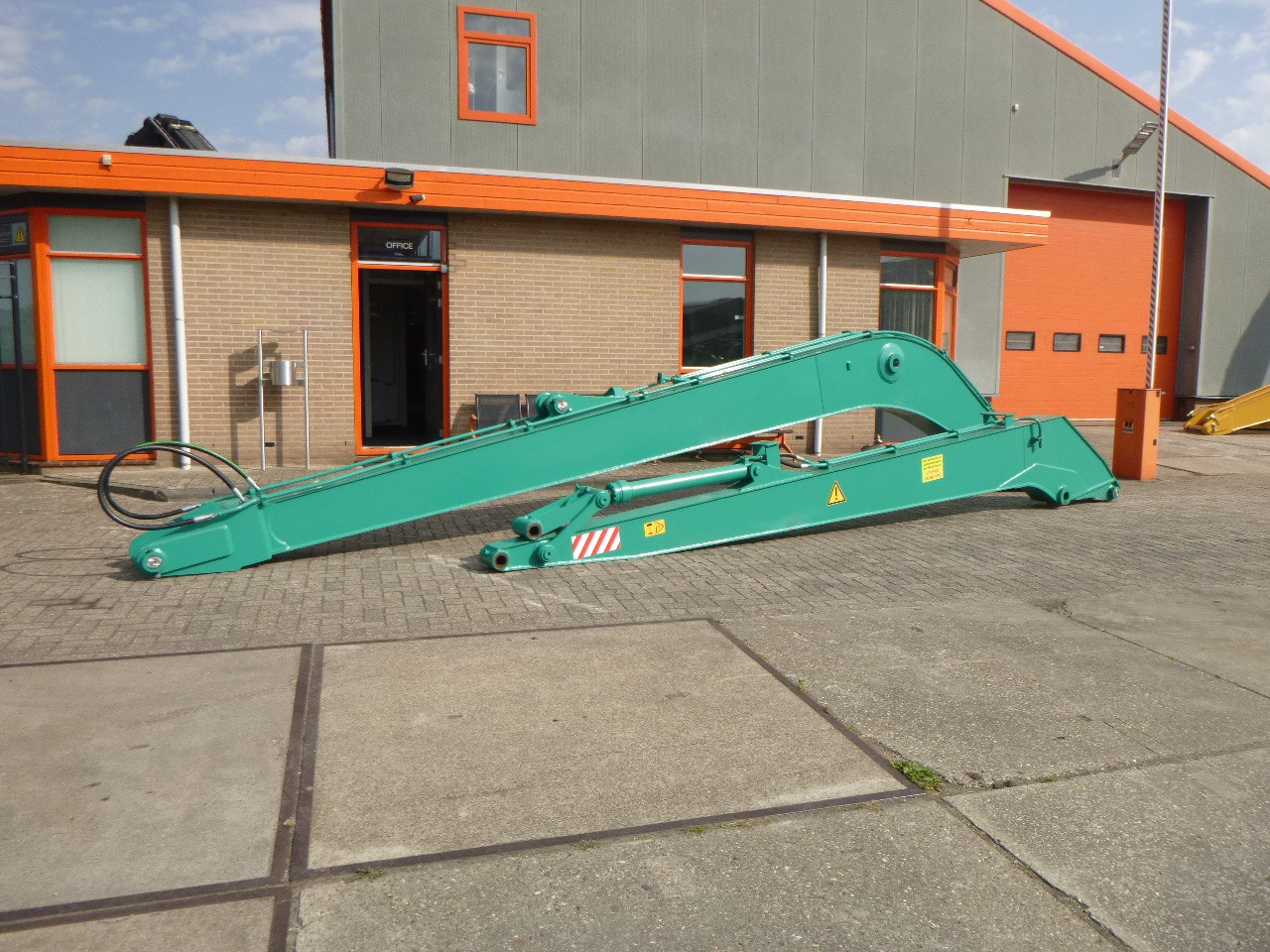KOBELCO SK200 / SK210 - Poom - Lintekskavaator: pilt 1 KOBELCO SK200 / SK210 - Poom - Lintekskavaator: pilt 1