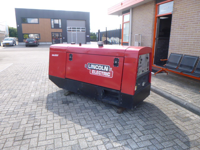 LINCOLN ELECTRIC SAE 300 - Keevitus seadmed: pilt 3 LINCOLN ELECTRIC SAE 300 - Keevitus seadmed: pilt 3