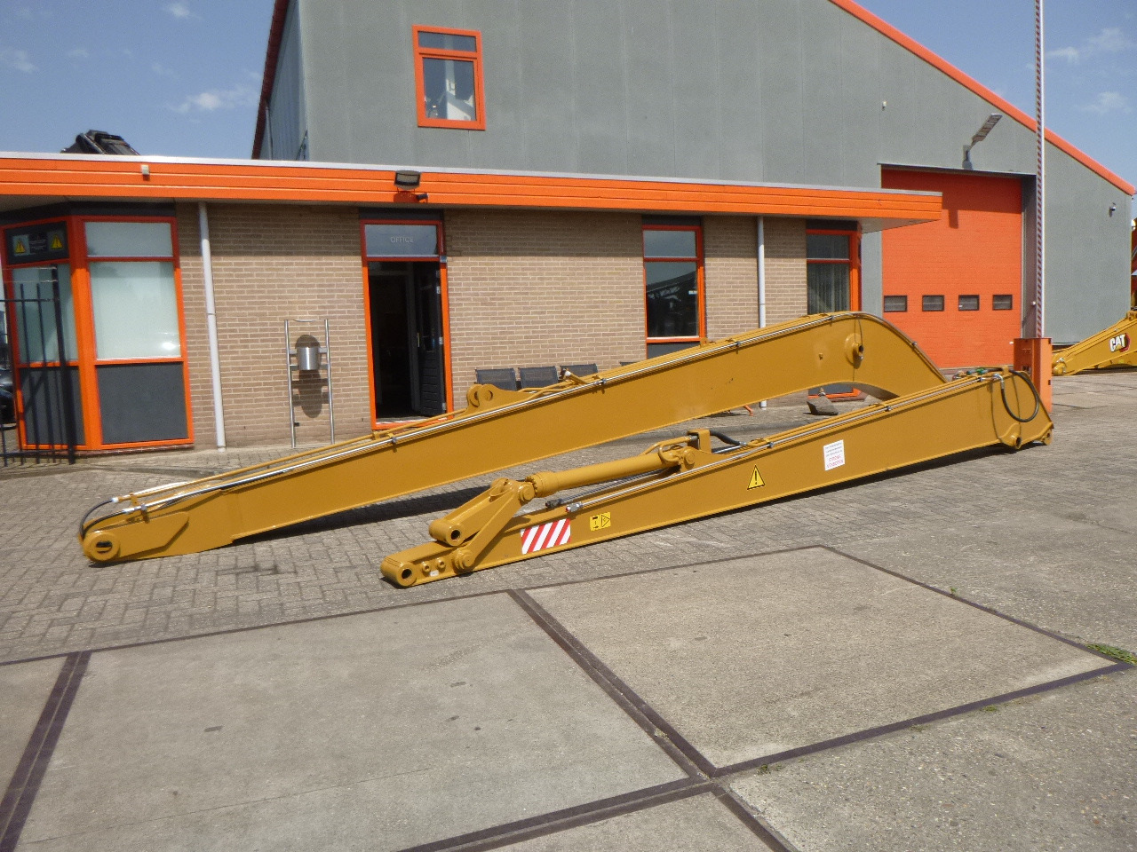 TL CAT 320DL/323DL Long reach - Poom - Lintekskavaator: pilt 2 TL CAT 320DL/323DL Long reach - Poom - Lintekskavaator: pilt 2