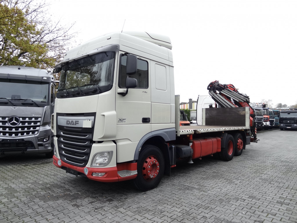Daf XF440 6X2 Fassi 235 mit Jib bis 24.50 Meter - Madelveok/ Platvormveok, Kraanaga veoauto: pilt 1 Daf XF440 6X2 Fassi 235 mit Jib bis 24.50 Meter - Madelveok/ Platvormveok, Kraanaga veoauto: pilt 1