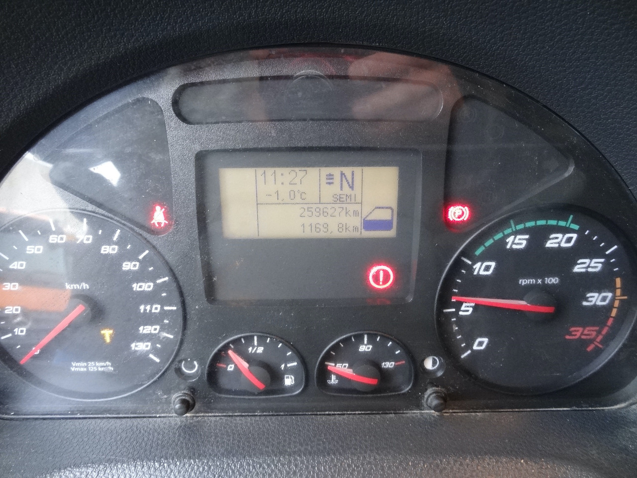 Iveco EuroCargo 120E25 Fassi F38 - Madelveok/ Platvormveok, Kraanaga veoauto: pilt 4 Iveco EuroCargo 120E25 Fassi F38 - Madelveok/ Platvormveok, Kraanaga veoauto: pilt 4