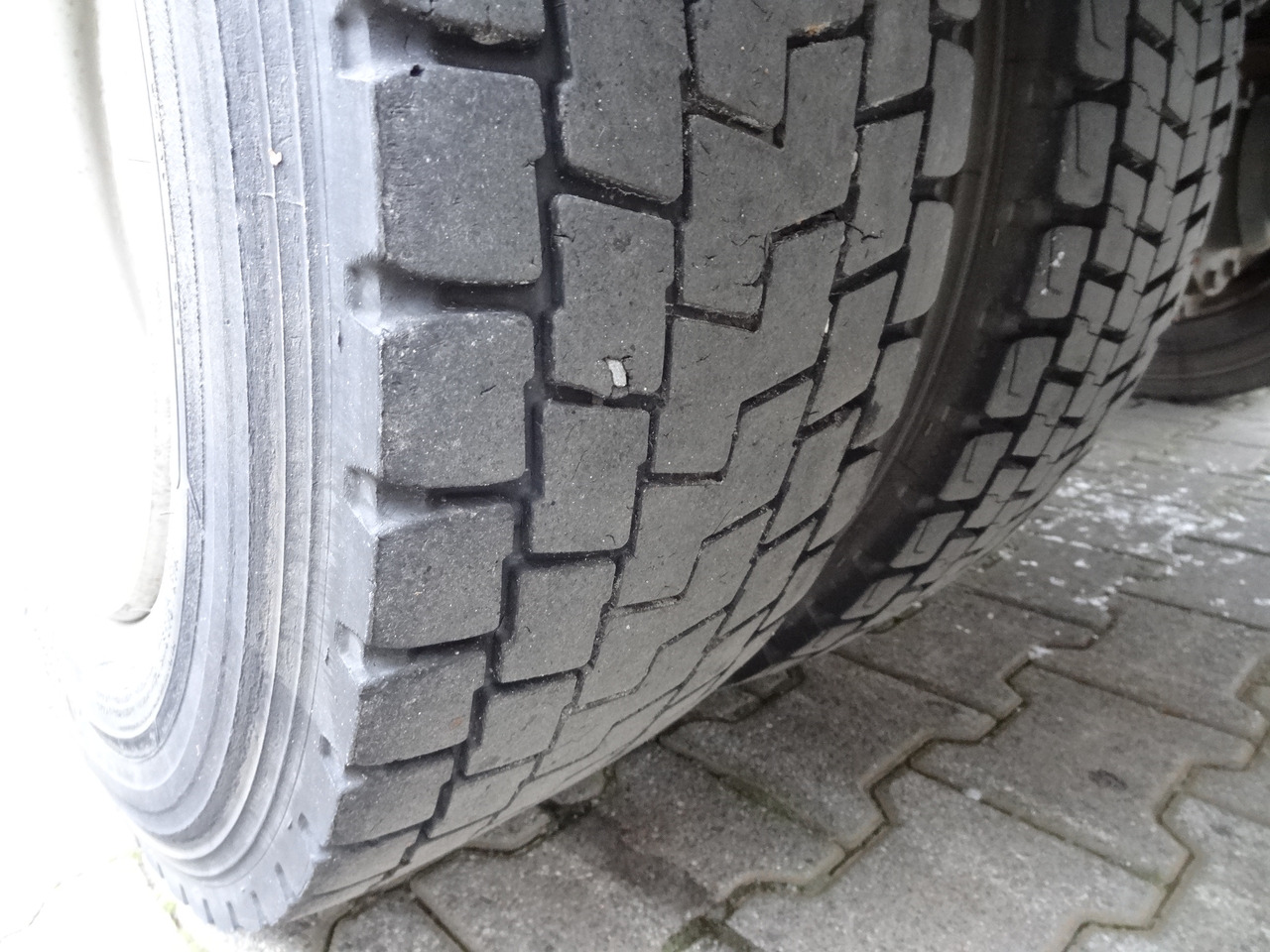 Iveco EuroCargo 120E25 Fassi F38 - Madelveok/ Platvormveok, Kraanaga veoauto: pilt 2 Iveco EuroCargo 120E25 Fassi F38 - Madelveok/ Platvormveok, Kraanaga veoauto: pilt 2