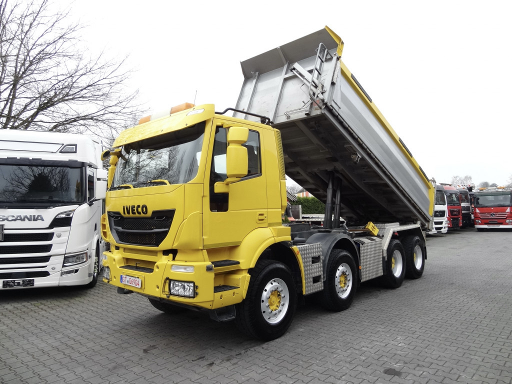 Iveco Trakker 450 8X4 Meiller - Kallurauto: pilt 1 Iveco Trakker 450 8X4 Meiller - Kallurauto: pilt 1