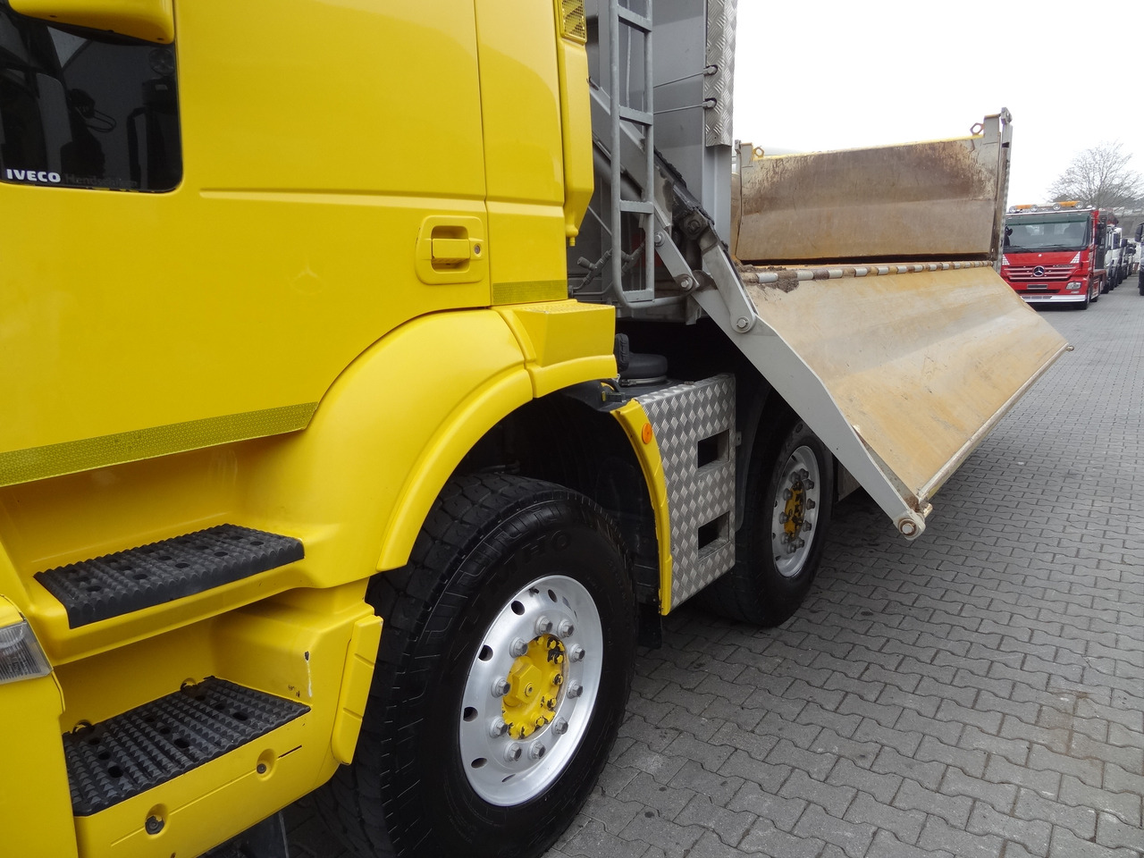 Iveco Trakker 450 8X4 Meiller - Kallurauto: pilt 3 Iveco Trakker 450 8X4 Meiller - Kallurauto: pilt 3