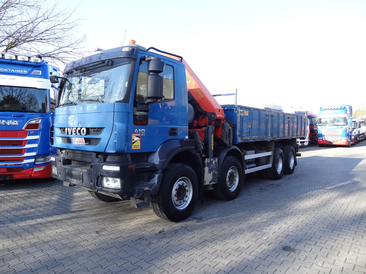 Iveco Trakker AD340T41 8X4 Kipper Kran Palfinger 23002 - Kraanaga veoauto, Kallurauto: pilt 1 Iveco Trakker AD340T41 8X4 Kipper Kran Palfinger 23002 - Kraanaga veoauto, Kallurauto: pilt 1